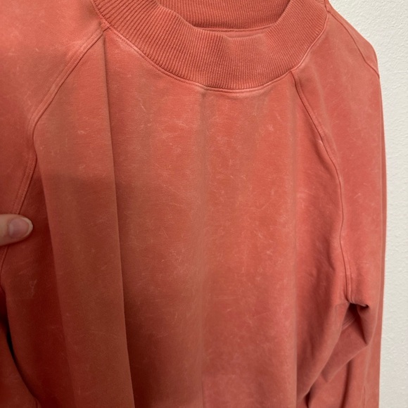 Lululemon crew neck - Picture 4 of 7